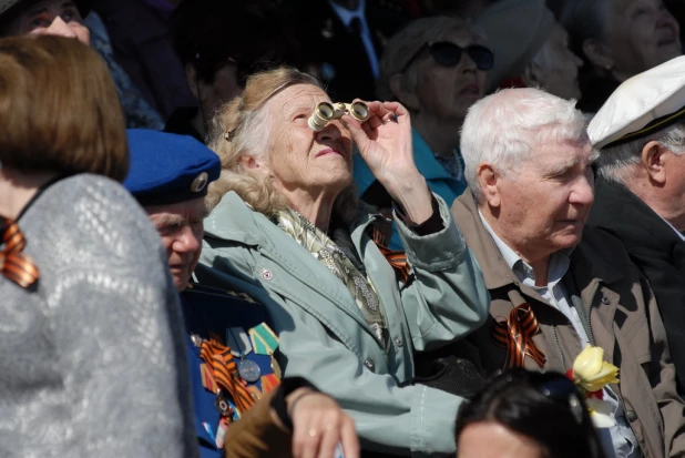 Парад Победы в Барнауле 9 мая 2015 года.