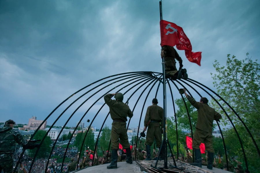 В Барнауле прошла реконструкция взятия Рейхстага. 11 мая, 2015 года.