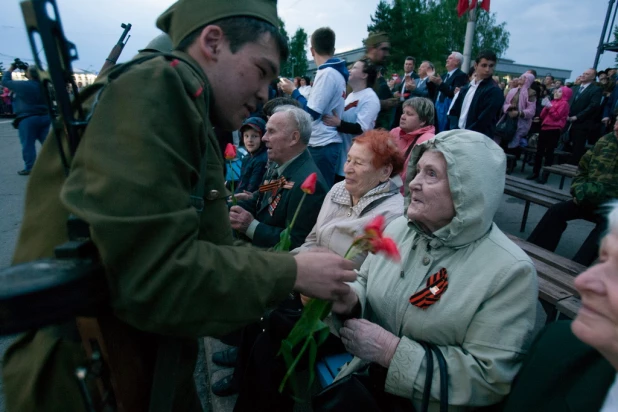 В Барнауле прошла реконструкция взятия Рейхстага. 11 мая, 2015 года.