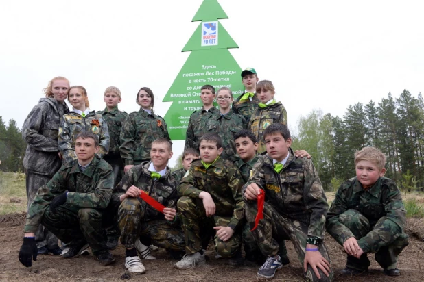 "Лес Победы" объединил все поколения.