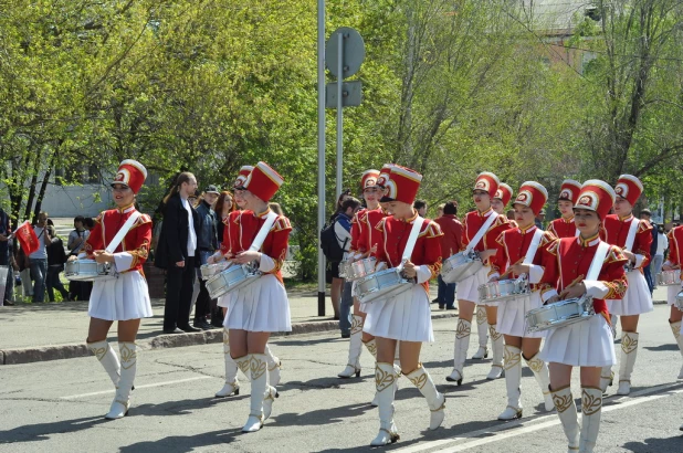 Участники шествия "Бессмертный полк". Барнаул, 9 мая 2015 год.