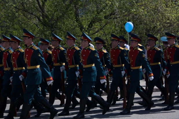 Участники шествия "Бессмертный полк". Барнаул, 9 мая 2015 год.