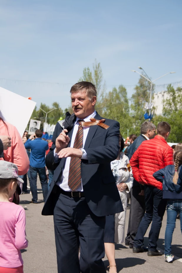 Участники шествия "Бессмертный полк". Барнаул, 9 мая 2015 год.