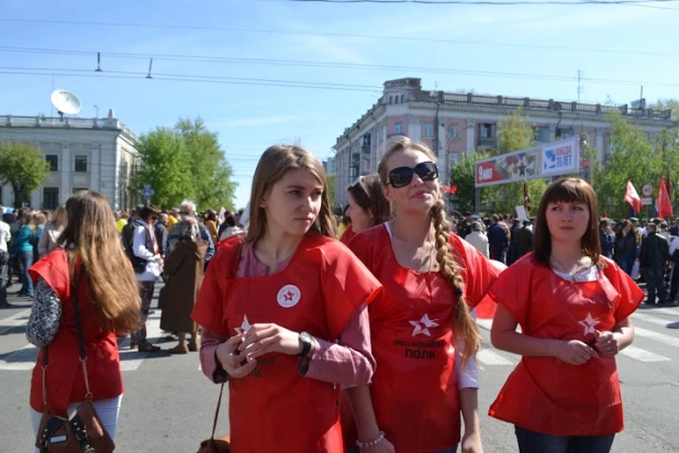 Участники шествия "Бессмертный полк". Барнаул, 9 мая 2015 год.