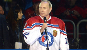Владимир Путин принял участие в играх Ночной хоккейной лиги.
