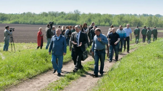 Александр Карлин посетил Калманский район.