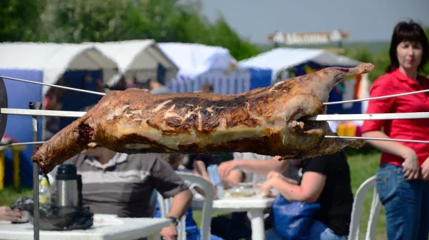 В Алтайском крае открыли царскую псовую охоту.