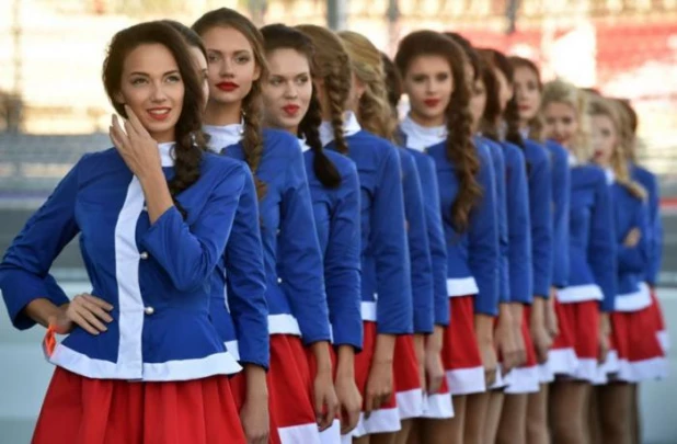 Grid Girls на этапе Формулы 1 в Сочи.