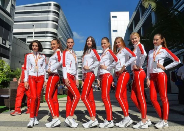 Grid Girls на этапе Формулы 1 в Сочи.