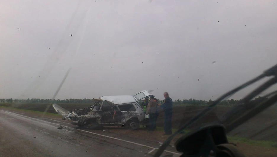 На трассе Алейск - Барнаул разбились 15-летние подростки.