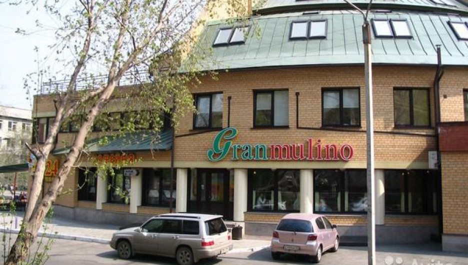 Квартира над рестораном "Гранмулино" продается два года.