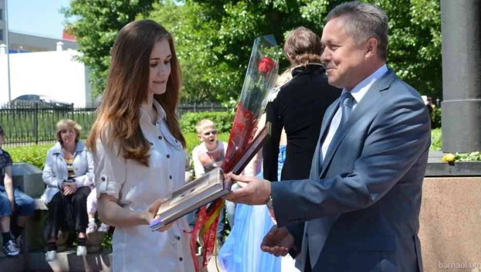 В Барнауле наградили лауреатов Пушкинской премии.