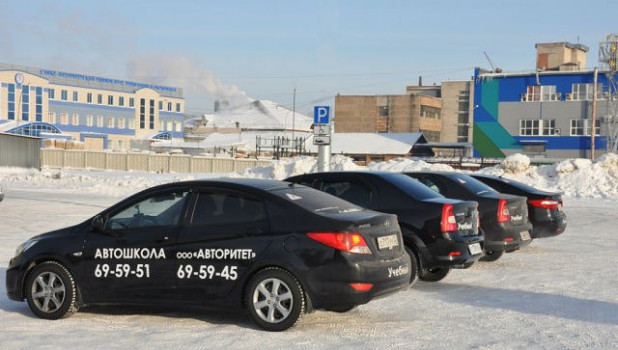Учебные автомобили в Барнауле