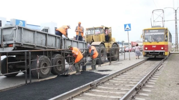 В Барнауле капитально отремонтировали остановочную площадку на ул. Попова.