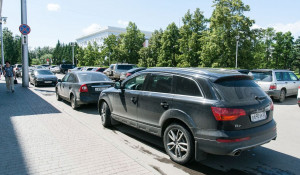Неправильная парковка в Барнауле