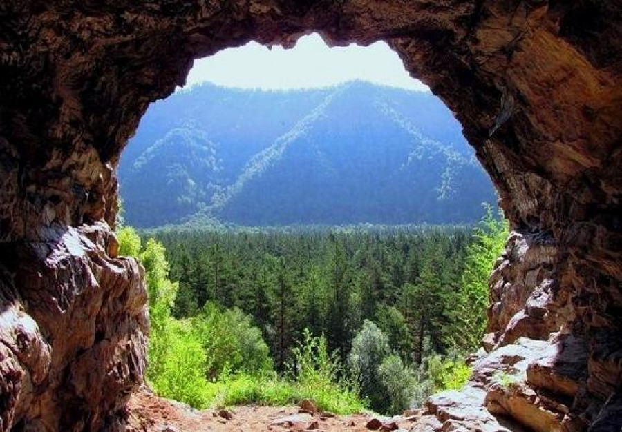 Чарышская пещера