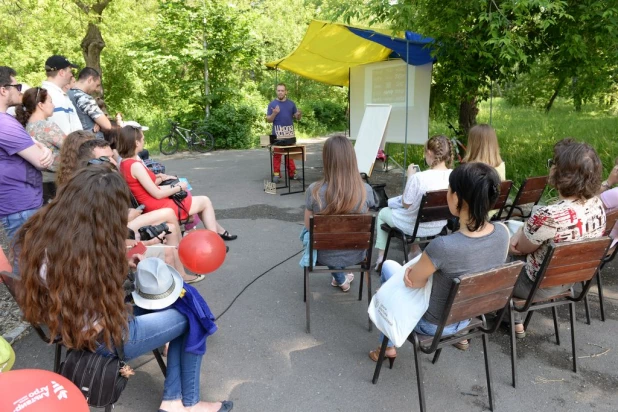 В Барнауле прошел большой городской пикник "Поляна".