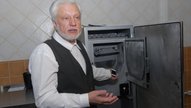 Сергей Якушин рассказал о кремации в Барнауле.