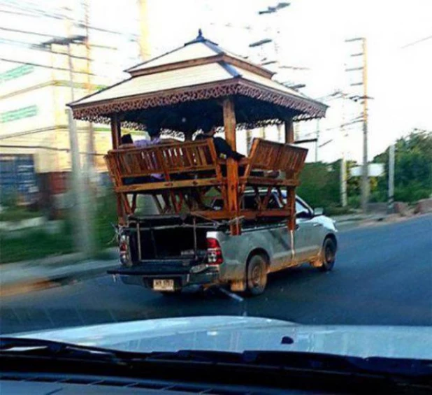 Безбашенные автомобилисты.