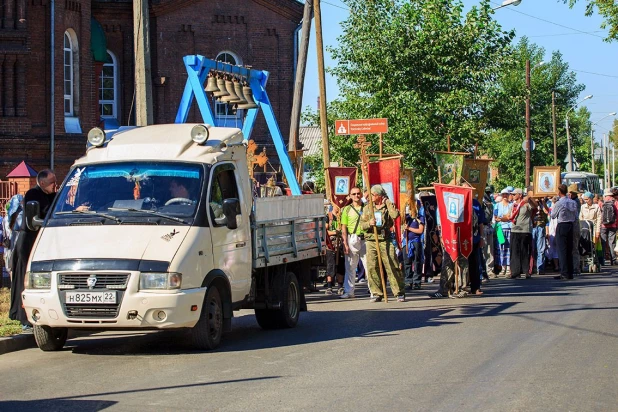 Крестный ход в Барнауле. 28 июня 2015 года.