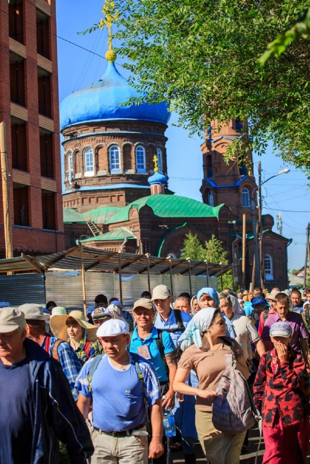 Крестный ход в Барнауле. 28 июня 2015 года.