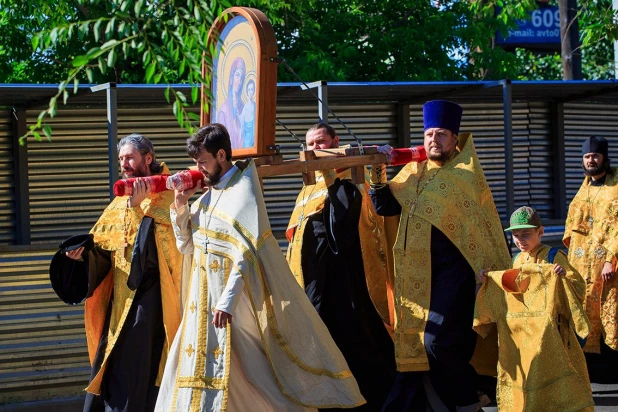 Крестный ход в Барнауле. 28 июня 2015 года.