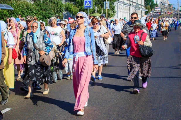 Крестный ход в Барнауле. 28 июня 2015 года.