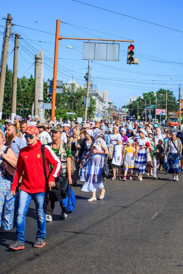 Крестный ход в Барнауле. 28 июня 2015 года.