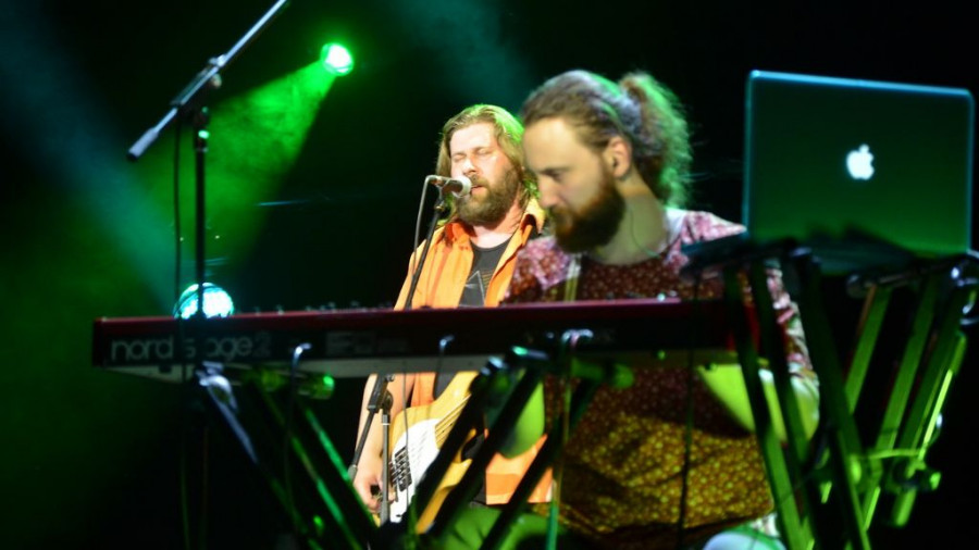 Александр Савиных спел для барнаульцев на концерте Пелагеи. 28 июня 2015 года. 