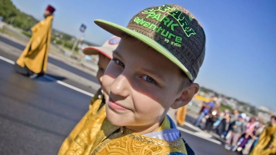 Участники крестного хода. Барнаул, 28 июня 2015 года.