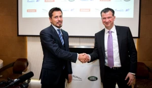 "Газпром нефть" и Jaguar Land Rover Россия объявили о партнерстве.