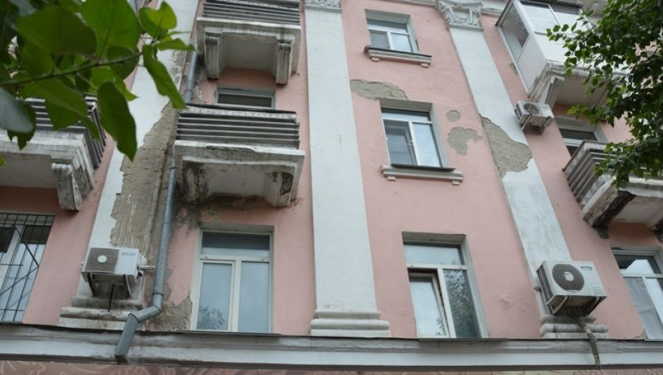 Ремонт фасада на пр. Ленина.