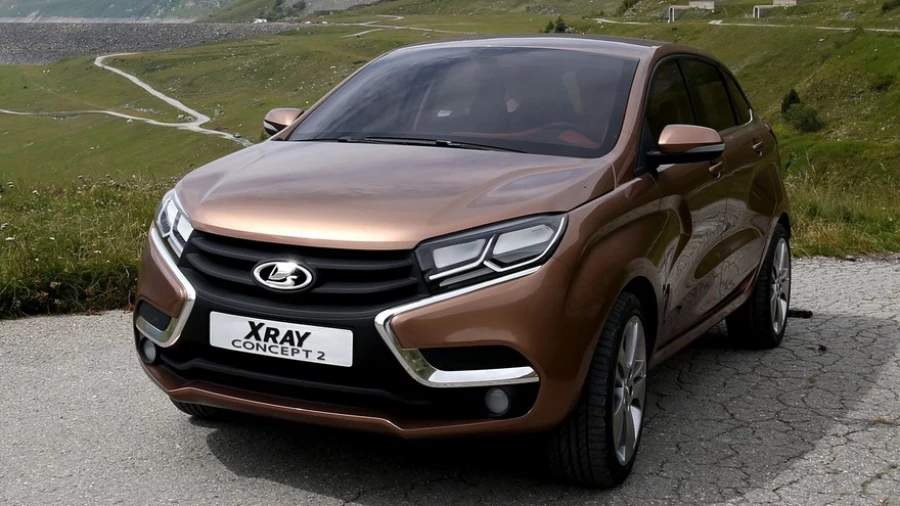 Lada Xray (2016)