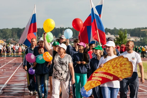 В Павловске открыли Олимпиаду сельских спортсменов Алтая.