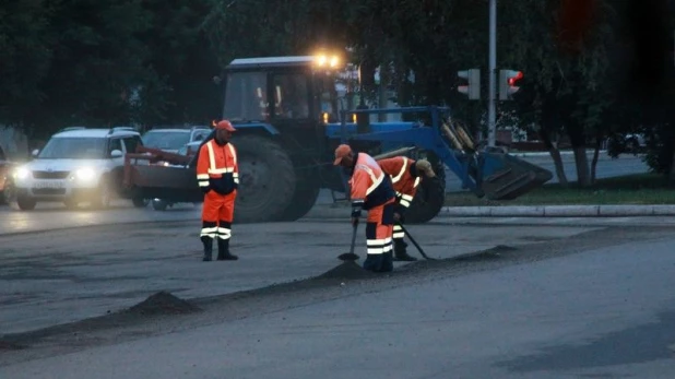 Ремонт проспекта Калинина в Барнауле. Июль, 2015.