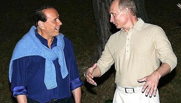 Сильвио Берлускони и Владимир Путин. Сочи, 2005 год.