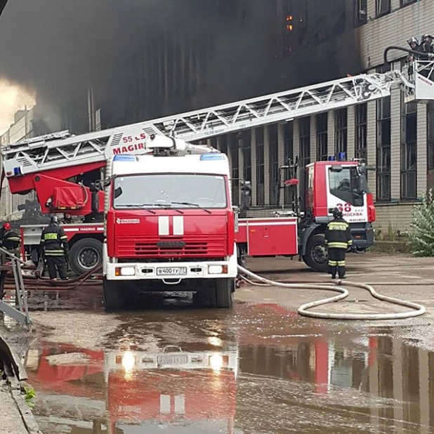 В Москве на территории ЗИЛа произошел крупный пожар.