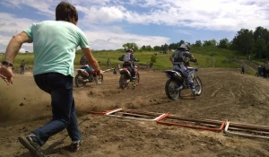 В Барнауле прошли соревнования по мотрокоссу. 11 июля 2015 года.