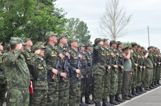 Студенты военной кафедры АлтГТУ приняли присягу.