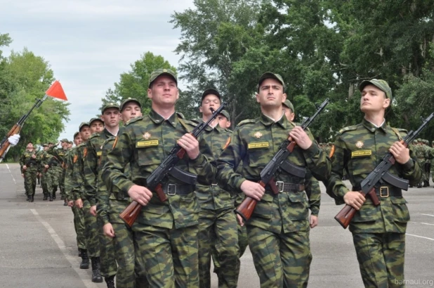 Студенты военной кафедры АлтГТУ приняли присягу.