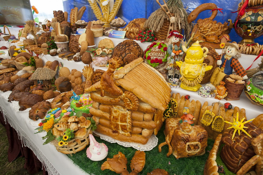 Праздник хлеба на &quot;Дне сибирского поля&quot;. 16 июля 2015 года.