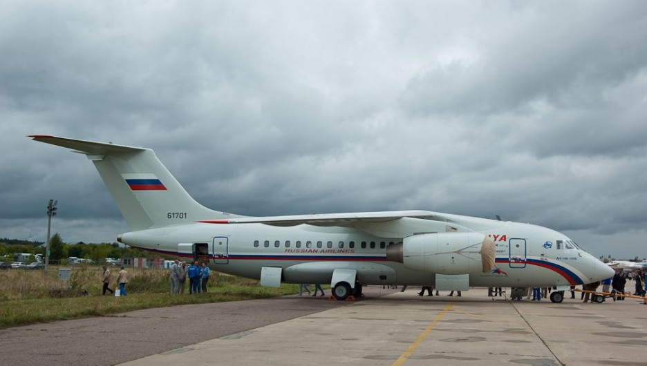 Самолет Ан-148.