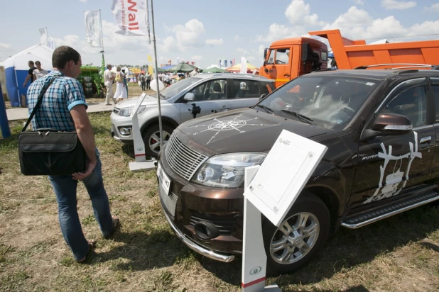 В этом году компания "Автомагистраль" снова приняла участие в "Дне сибирского поля".