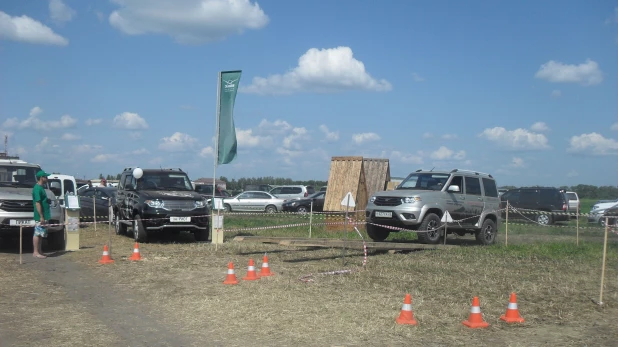 В этом году компания "Автомагистраль" снова приняла участие в "Дне сибирского поля".