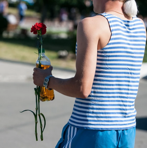 В Барнауле прошел День ВДВ.