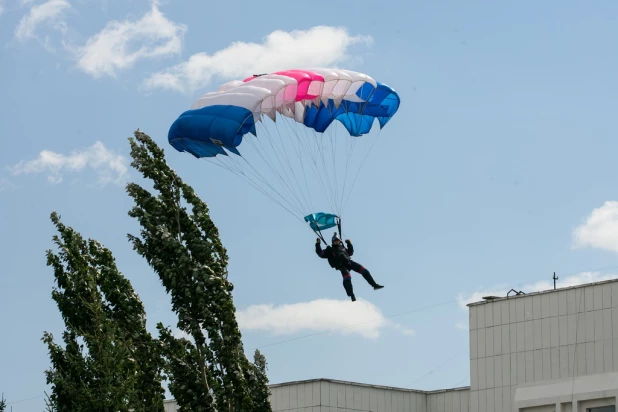 В Барнауле прошел День ВДВ.