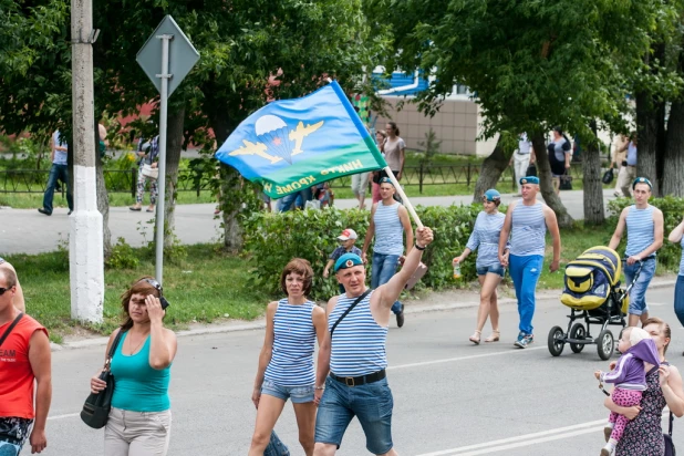 В Барнауле прошел День ВДВ.