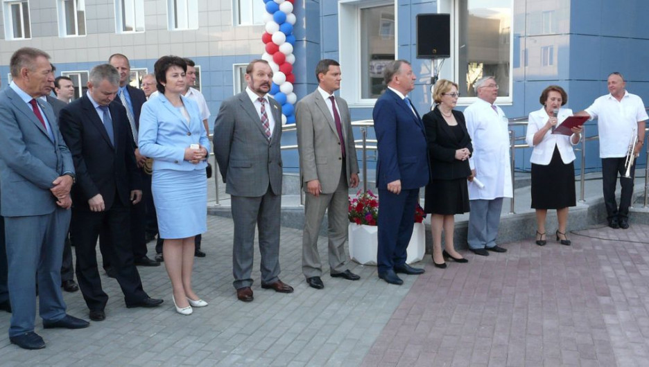 Торжестенное открытие нового корпуса онкоцентра "Надежда". Барнаул, 3 августа 2015 года.