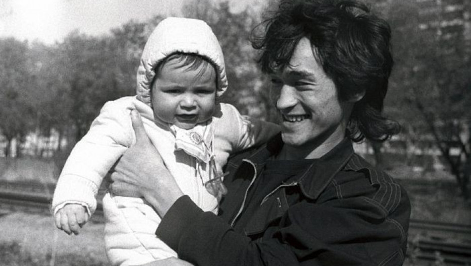 Виктор Цой с сыном.