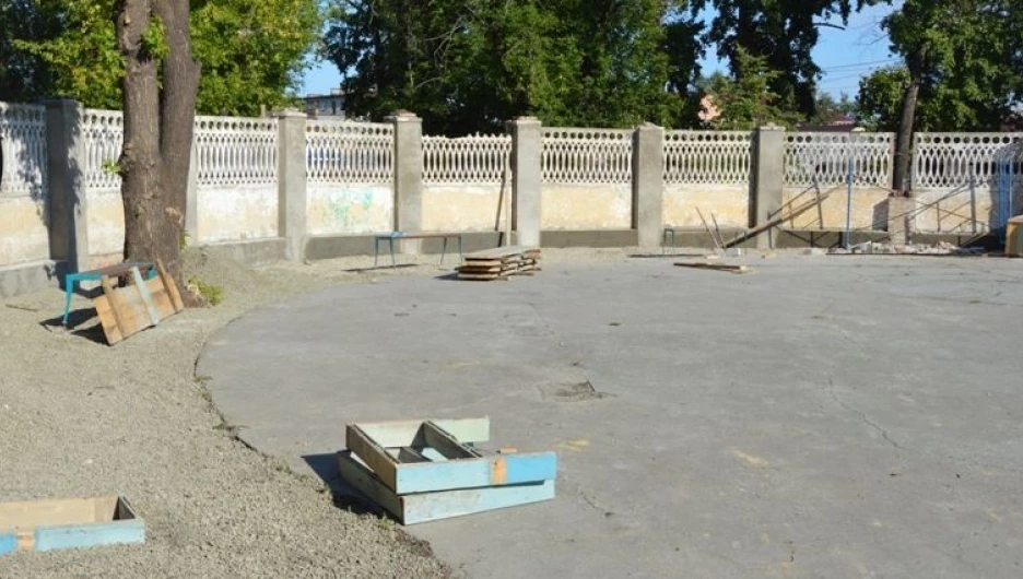 Восстановление спорткомплекса "ВРЗ".